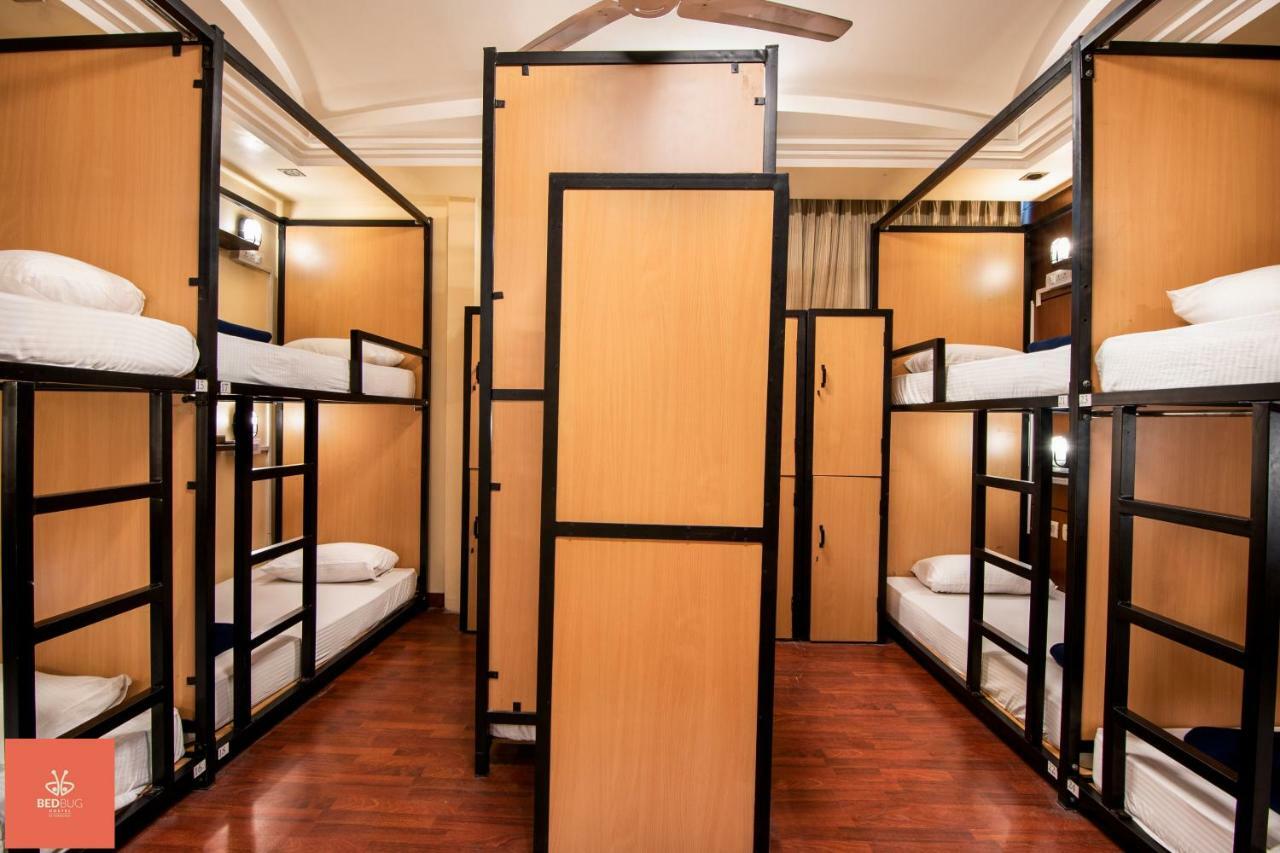 Madpackers Delhi West Hostel New Delhi Exterior photo